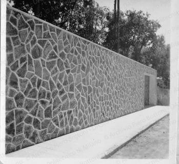 Veduta della recinzione ovest, positivo, bianco e nero, mm 60x60. Fotografia in album.