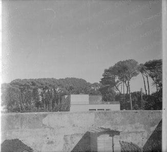 Veduta del prospetto nord-ovest, positivo, bianco e nero, mm 60x55. Fotografia in album.