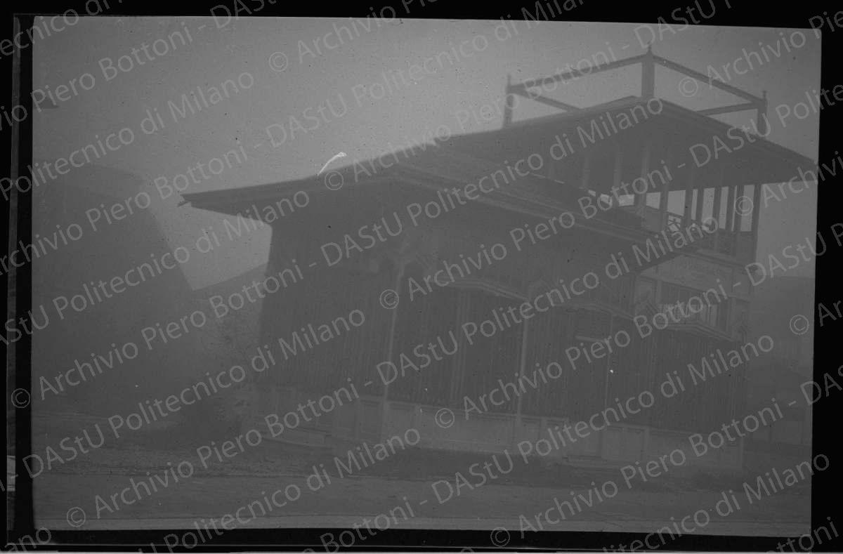 Negativo, bianco e nero, mm 59x88.