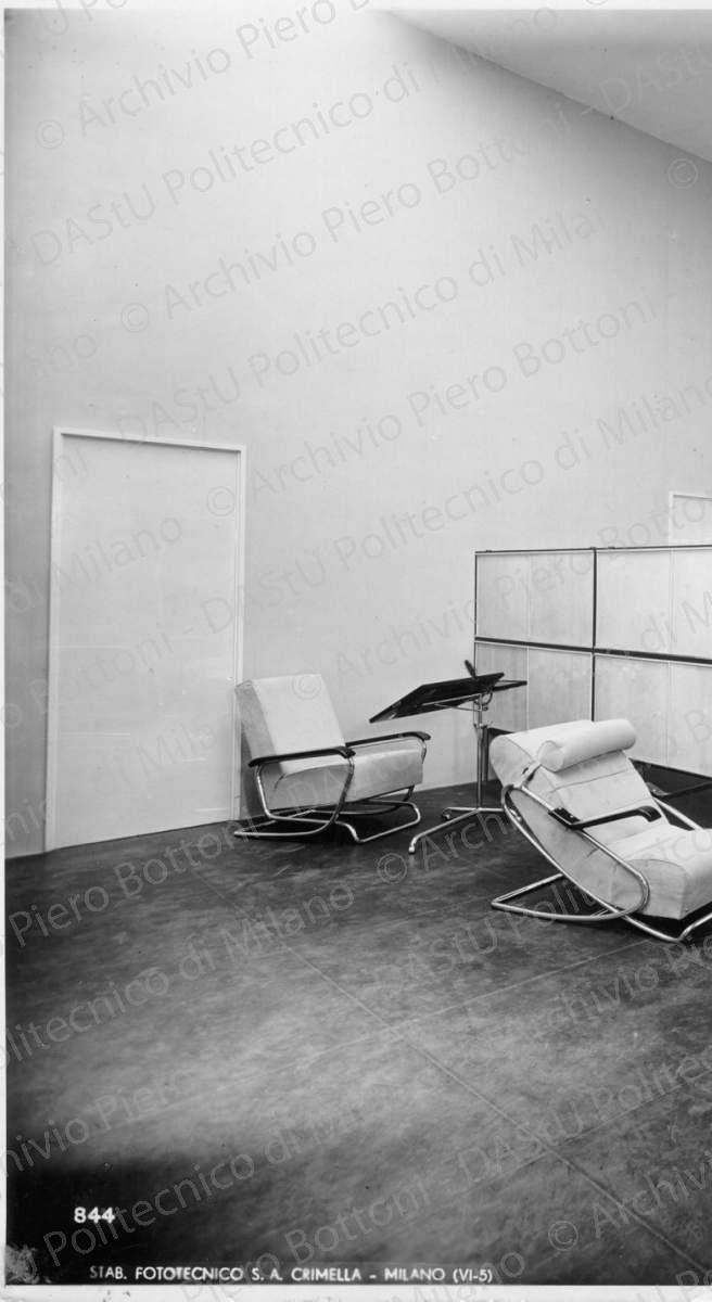 Veduta della "Sala attesa medico", positivo, bianco e nero, mm 174x97. 