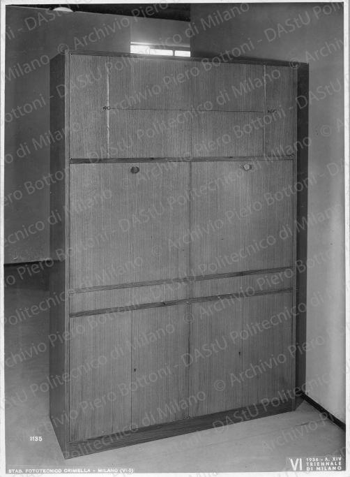 Positivo, bn, mm 232x171. Album nero n.13.