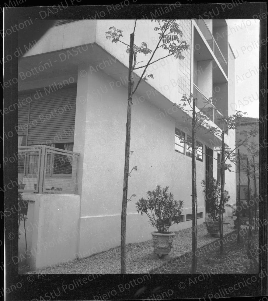 Negativo, bianco e nero, mm 56x59.