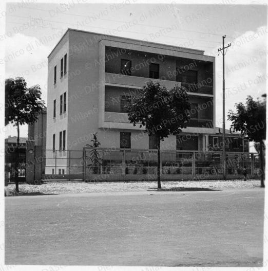 Vista del prospetto nord da Viale Regina Margherita, positivo, bianco e nero, mm 60x59. 