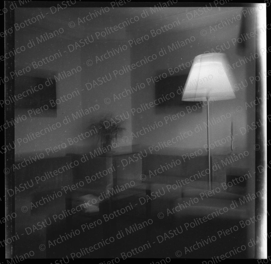 Negativo, bianco e nero, mm 56x59.
