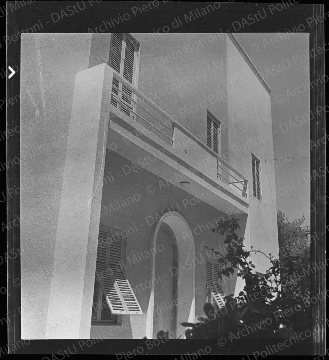 Negativo, bianco e nero, mm 56x59.