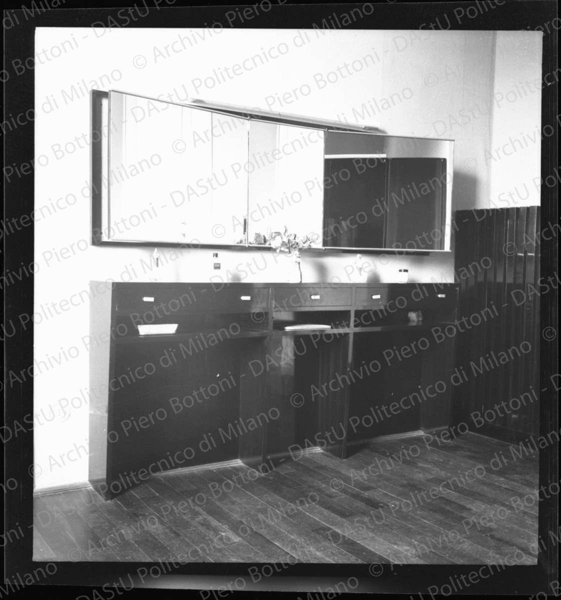 Negativo, bianco e nero, mm 56x59.