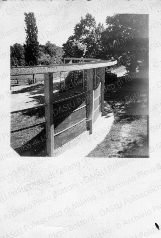 Particolare dell'esedra, positivo, bianco e nero, mm 95x65.