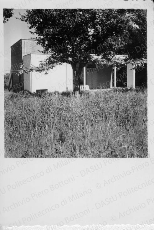Idem, in formato differente, positivo, bianco e nero, mm 88x63.