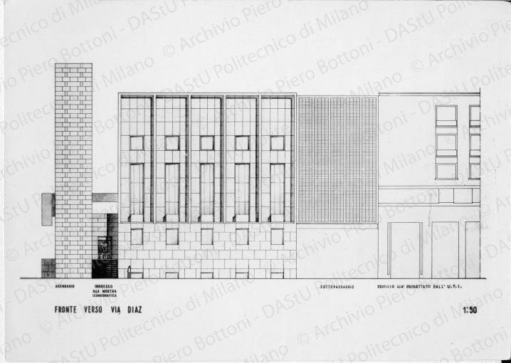 Riproduzione "Fronte verso Via Diaz 1:200" Palazzo Arengario, positivo, bianco e nero, mm 160x229.