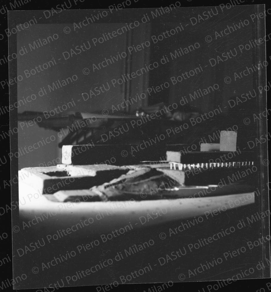 Negativo, bianco e nero, mm 56x59.