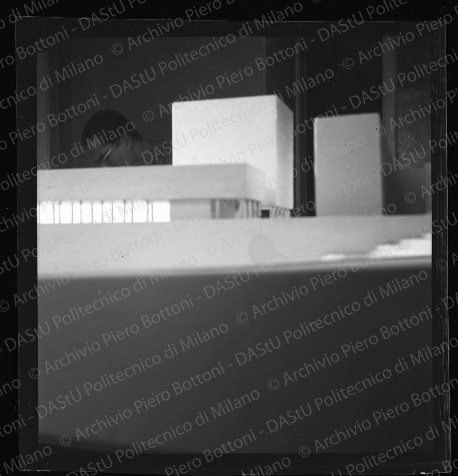 Negativo, bianco e nero, mm 56x59.