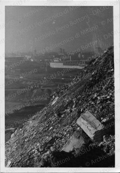 Veduta del QT8 in costruzione, gennaio 1965. Positivo, bianco e nero, mm 128x89.